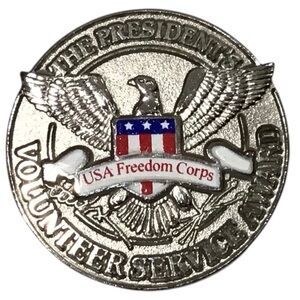 Pin Presidents USA Freedom Corp Volunteer Service Award Red White Blue Silver